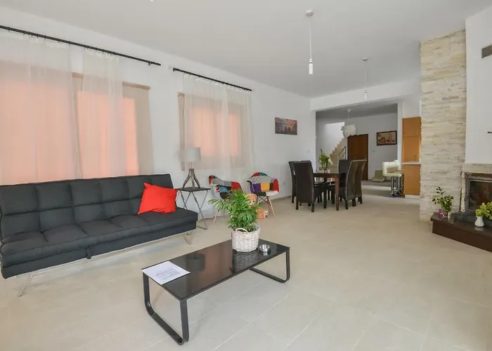 Protopapas House Kato Amiandos