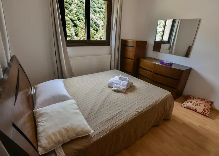 Protopapas House Kato Amiandos