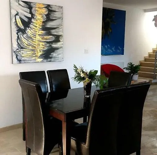 Protopapas House Semesterbostad *